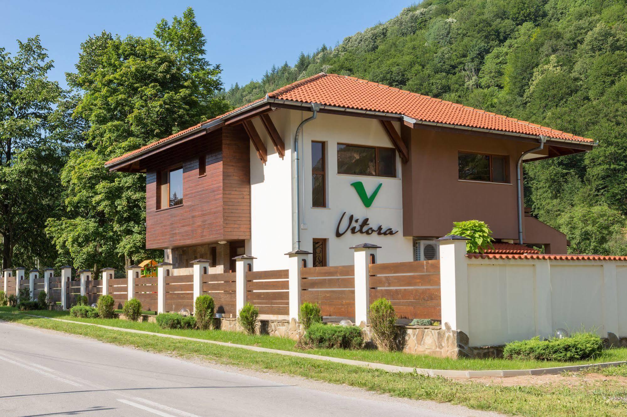 Guest House Vitora Ribaritsa ภายนอก รูปภาพ